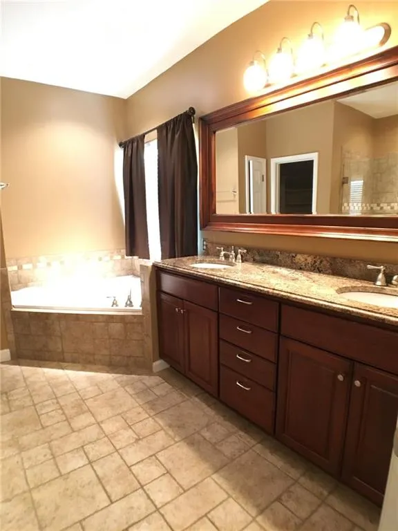 525 Montrose Lane, Sandy Springs, Georgia 30328, 4 Bedrooms Bedrooms, ,2 BathroomsBathrooms,Residential,Sold,525 Montrose Lane,6559694