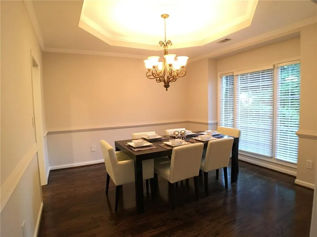525 Montrose Lane, Sandy Springs, Georgia 30328, 4 Bedrooms Bedrooms, ,2 BathroomsBathrooms,Residential,Sold,525 Montrose Lane,6559694