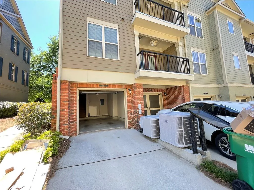 6462 Chariot Street Unit 16, Sandy Springs, Georgia 30328, 2 Bedrooms Bedrooms, ,2 BathroomsBathrooms,Residential,Sold,6462 Chariot Street Unit 16,7212405