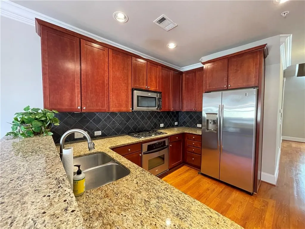 6462 Chariot Street Unit 16, Sandy Springs, Georgia 30328, 2 Bedrooms Bedrooms, ,2 BathroomsBathrooms,Residential,Sold,6462 Chariot Street Unit 16,7212405