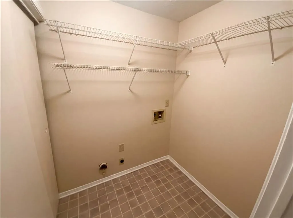 107 Gettysburg Place, Atlanta, Georgia 30350, 2 Bedrooms Bedrooms, ,1 BathroomBathrooms,Residential,For Sale,107 Gettysburg Place,7716705