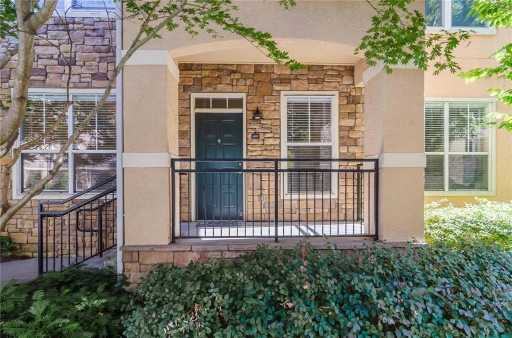 10 Perimeter Summit Boulevard Ne Unit 4101, Brookhaven, Georgia 30319, 2 Bedrooms Bedrooms, ,2 BathroomsBathrooms,Residential,Sold,10 Perimeter Summit Boulevard Ne Unit 4101,5763655