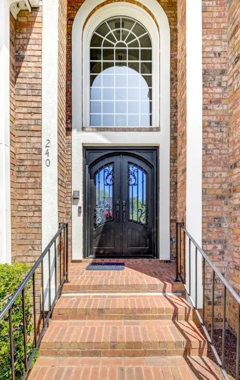 240 Windsor Gate Cove, Sandy Springs, Georgia 30342, 5 Bedrooms Bedrooms, ,3 BathroomsBathrooms,Residential,Sold,240 Windsor Gate Cove,7058993