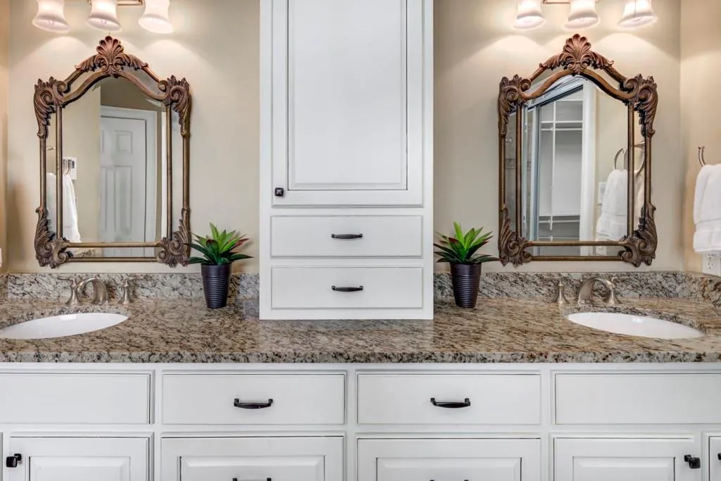 240 Windsor Gate Cove, Sandy Springs, Georgia 30342, 5 Bedrooms Bedrooms, ,3 BathroomsBathrooms,Residential,Sold,240 Windsor Gate Cove,7058993