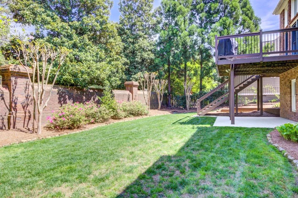 240 Windsor Gate Cove, Sandy Springs, Georgia 30342, 5 Bedrooms Bedrooms, ,3 BathroomsBathrooms,Residential,Sold,240 Windsor Gate Cove,7058993