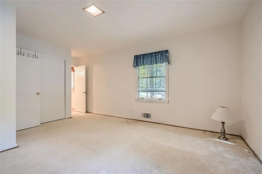 640 Amberidge Trail, Atlanta, Georgia 30328, 3 Bedrooms Bedrooms, ,2 BathroomsBathrooms,Residential,Sold,640 Amberidge Trail,7119085