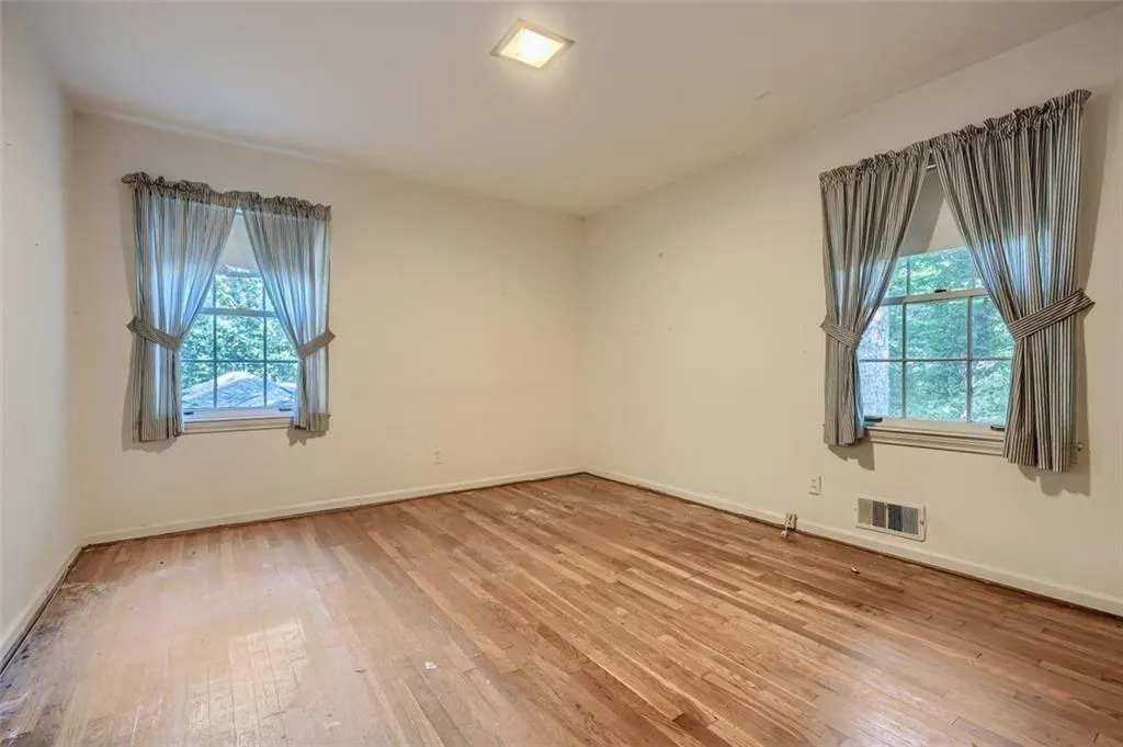 640 Amberidge Trail, Atlanta, Georgia 30328, 3 Bedrooms Bedrooms, ,2 BathroomsBathrooms,Residential,Sold,640 Amberidge Trail,7119085