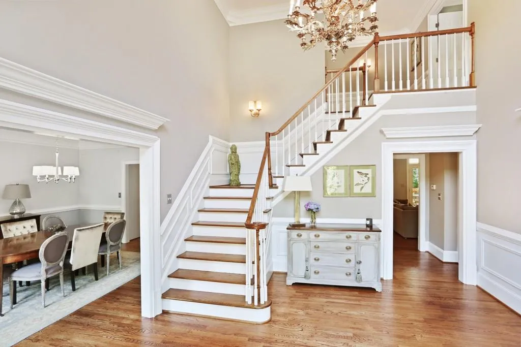 800 Mabry Road, Sandy Springs, Georgia 30328, 4 Bedrooms Bedrooms, ,4 BathroomsBathrooms,Residential,Sold,800 Mabry Road,6511899