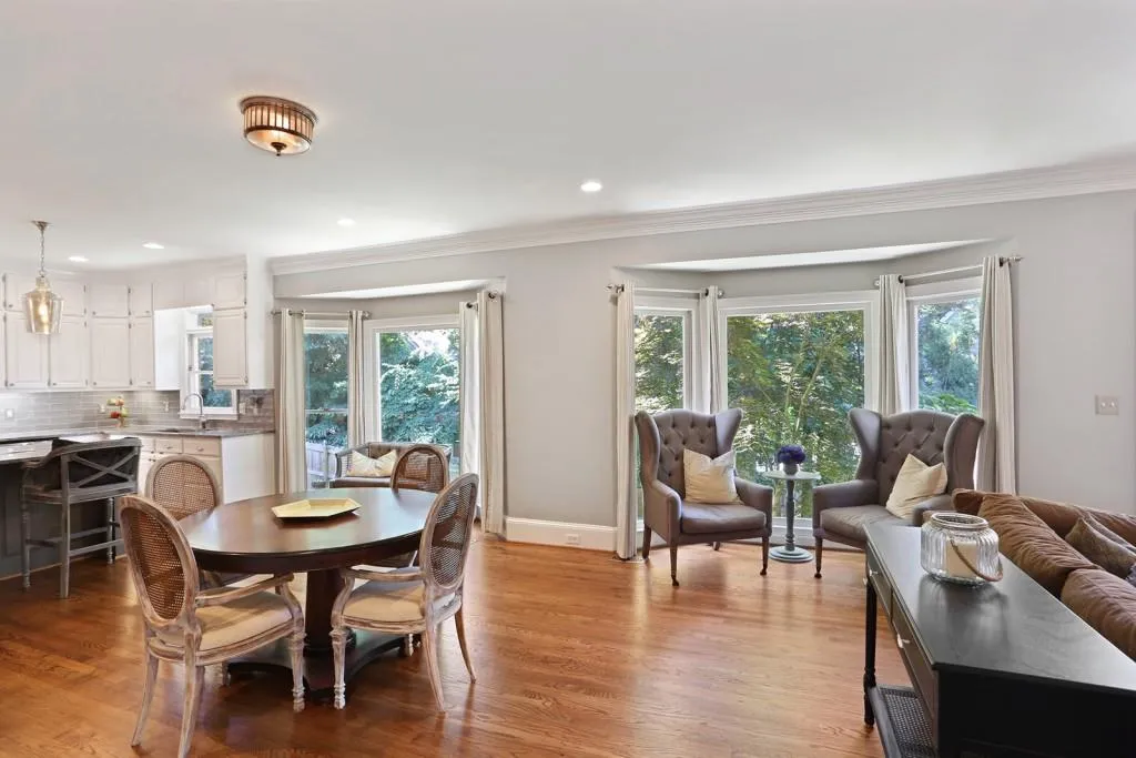 800 Mabry Road, Sandy Springs, Georgia 30328, 4 Bedrooms Bedrooms, ,4 BathroomsBathrooms,Residential,Sold,800 Mabry Road,6511899
