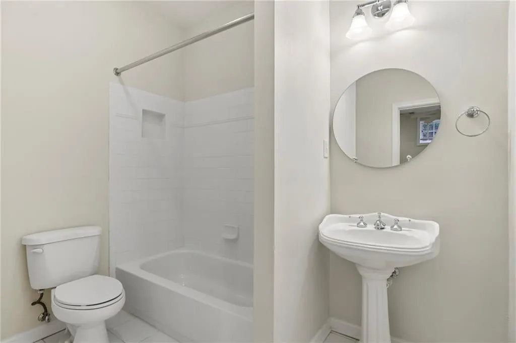 Full bath on terrace level