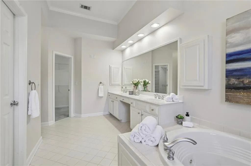 4678 Ivygate Circle Se, Atlanta, Georgia 30339, 4 Bedrooms Bedrooms, ,4 BathroomsBathrooms,Residential,For Sale,4678 Ivygate Circle Se,7625003