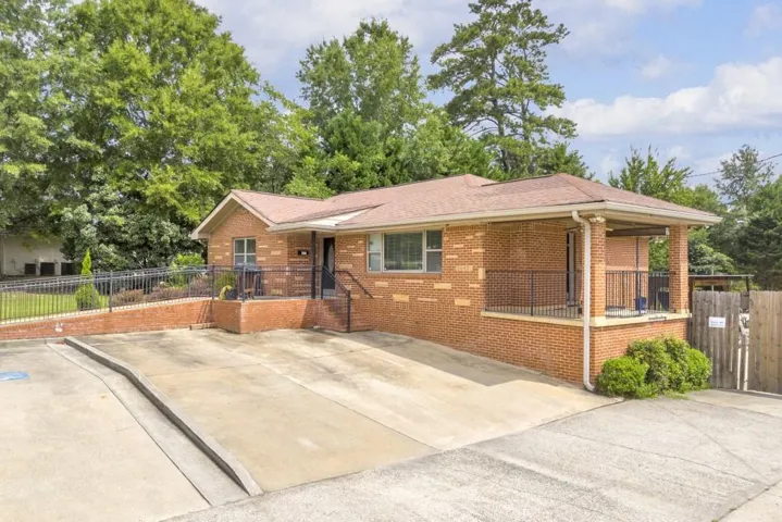 2642 Loganville Highway, Grayson, Georgia 30017