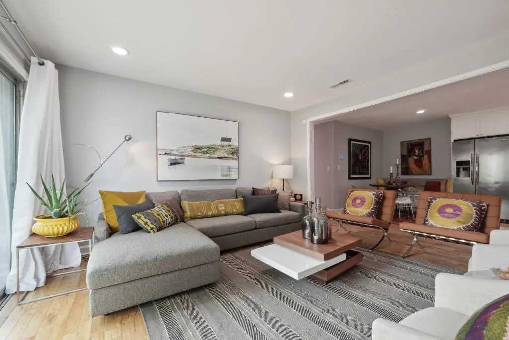 6851 Roswell Road Unit J-9, Sandy Springs, Georgia 30328, 2 Bedrooms Bedrooms, ,2 BathroomsBathrooms,Residential,Sold,6851 Roswell Road Unit J-9,7465454