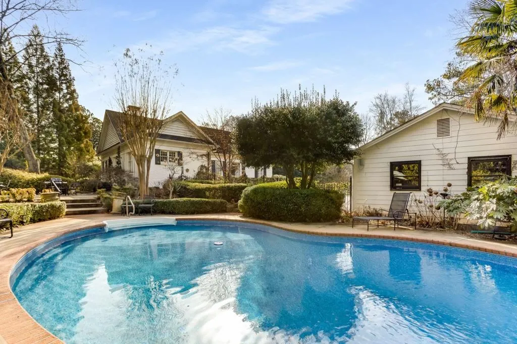 111 Mount Paran Road Nw, Sandy Springs, Georgia 30327, 3 Bedrooms Bedrooms, ,2 BathroomsBathrooms,Residential,Sold,111 Mount Paran Road Nw,7173424