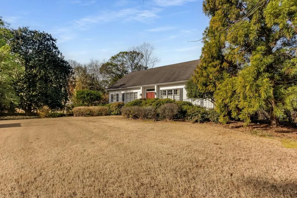 111 Mount Paran Road Nw, Sandy Springs, Georgia 30327, 3 Bedrooms Bedrooms, ,2 BathroomsBathrooms,Residential,Sold,111 Mount Paran Road Nw,7173424