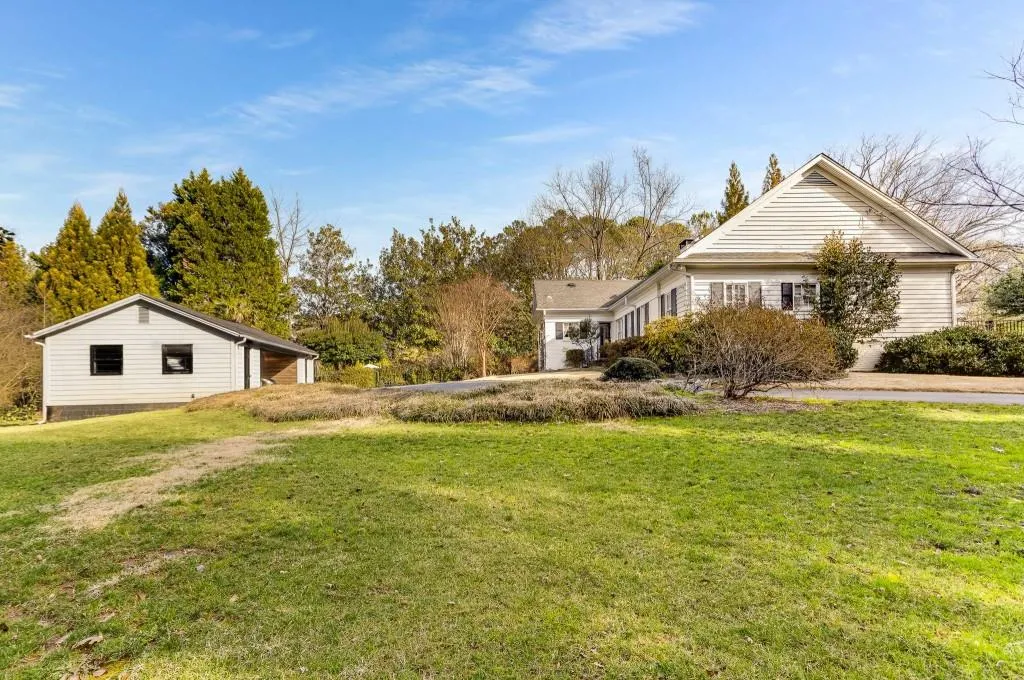 111 Mount Paran Road Nw, Sandy Springs, Georgia 30327, 3 Bedrooms Bedrooms, ,2 BathroomsBathrooms,Residential,Sold,111 Mount Paran Road Nw,7173424