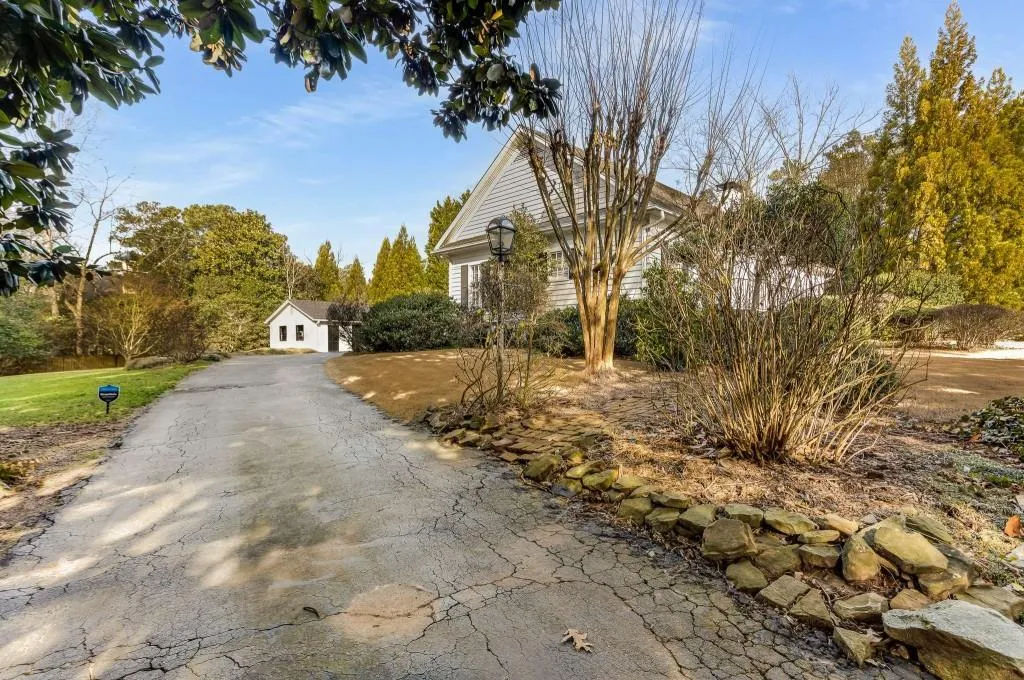 111 Mount Paran Road Nw, Sandy Springs, Georgia 30327, 3 Bedrooms Bedrooms, ,2 BathroomsBathrooms,Residential,Sold,111 Mount Paran Road Nw,7173424