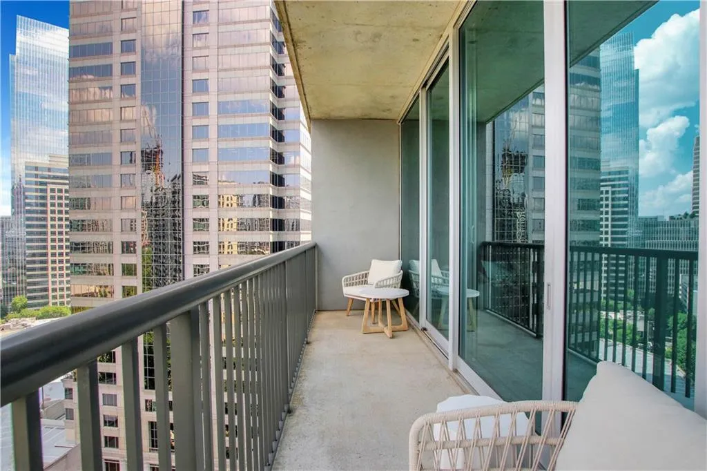 1080 Peachtree Street Ne Unit 1616, Atlanta, Georgia 30309, 1 Bedroom Bedrooms, ,1 BathroomBathrooms,Residential,For Sale,1080 Peachtree Street Ne Unit 1616,7619182