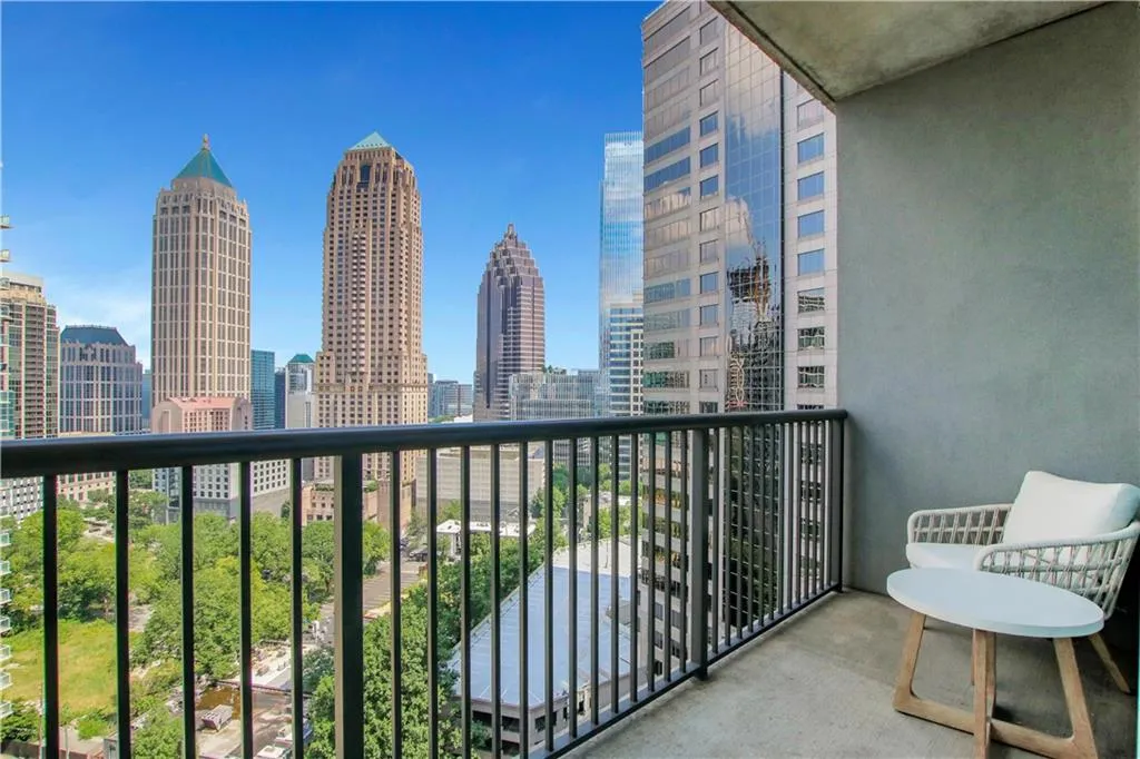 1080 Peachtree Street Ne Unit 1616, Atlanta, Georgia 30309, 1 Bedroom Bedrooms, ,1 BathroomBathrooms,Residential,For Sale,1080 Peachtree Street Ne Unit 1616,7619182