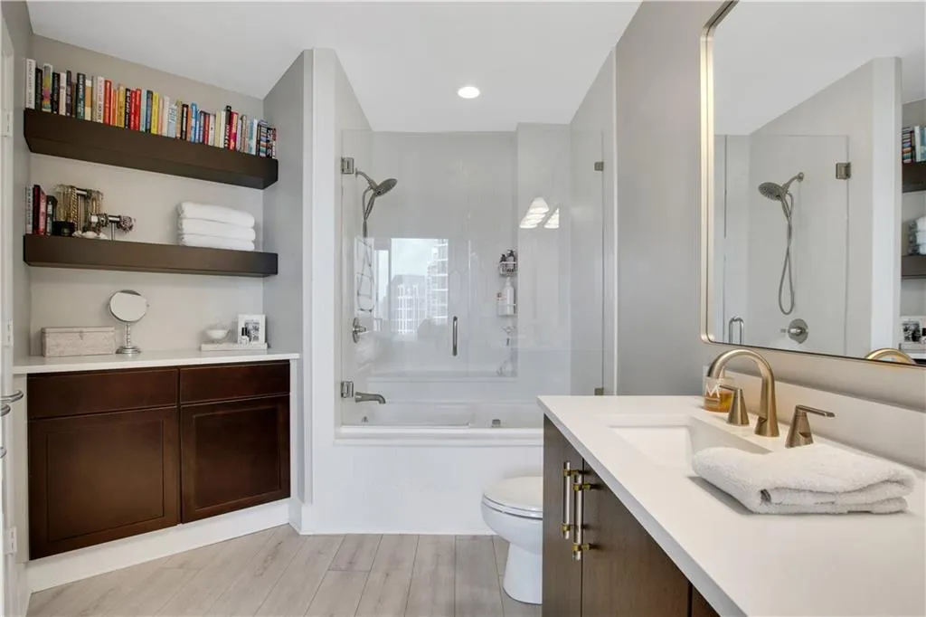 1080 Peachtree Street Ne Unit 1616, Atlanta, Georgia 30309, 1 Bedroom Bedrooms, ,1 BathroomBathrooms,Residential,For Sale,1080 Peachtree Street Ne Unit 1616,7619182