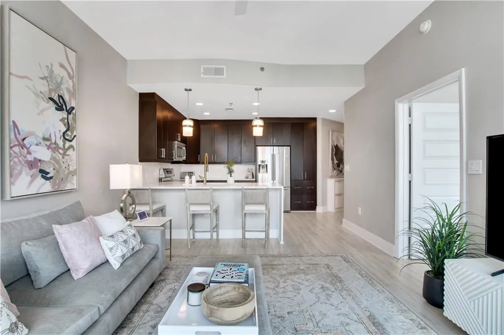 1080 Peachtree Street Ne Unit 1616, Atlanta, Georgia 30309, 1 Bedroom Bedrooms, ,1 BathroomBathrooms,Residential,For Sale,1080 Peachtree Street Ne Unit 1616,7619182