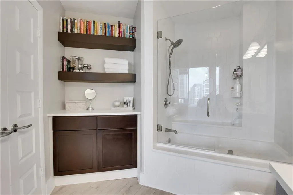 1080 Peachtree Street Ne Unit 1616, Atlanta, Georgia 30309, 1 Bedroom Bedrooms, ,1 BathroomBathrooms,Residential,For Sale,1080 Peachtree Street Ne Unit 1616,7619182