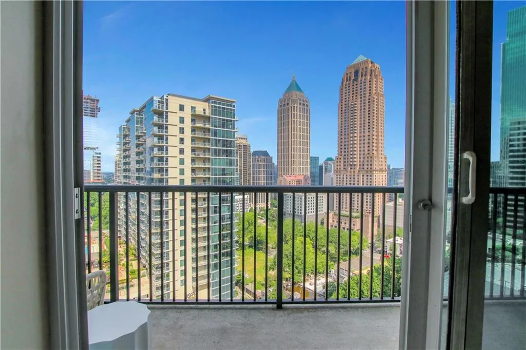 1080 Peachtree Street Ne Unit 1616, Atlanta, Georgia 30309, 1 Bedroom Bedrooms, ,1 BathroomBathrooms,Residential,For Sale,1080 Peachtree Street Ne Unit 1616,7619182