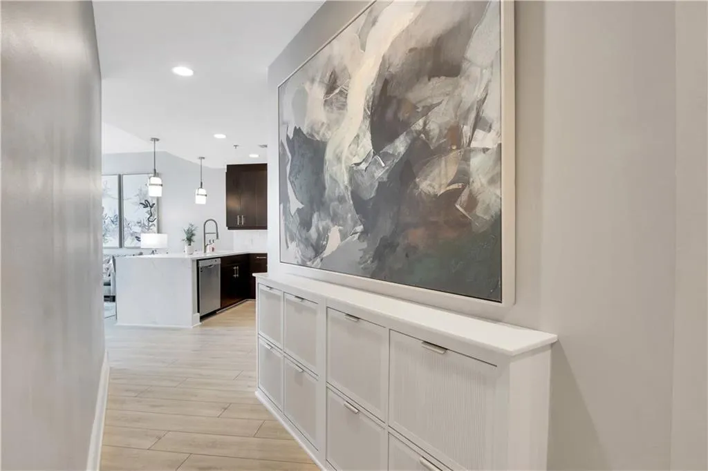 1080 Peachtree Street Ne Unit 1616, Atlanta, Georgia 30309, 1 Bedroom Bedrooms, ,1 BathroomBathrooms,Residential,For Sale,1080 Peachtree Street Ne Unit 1616,7619182