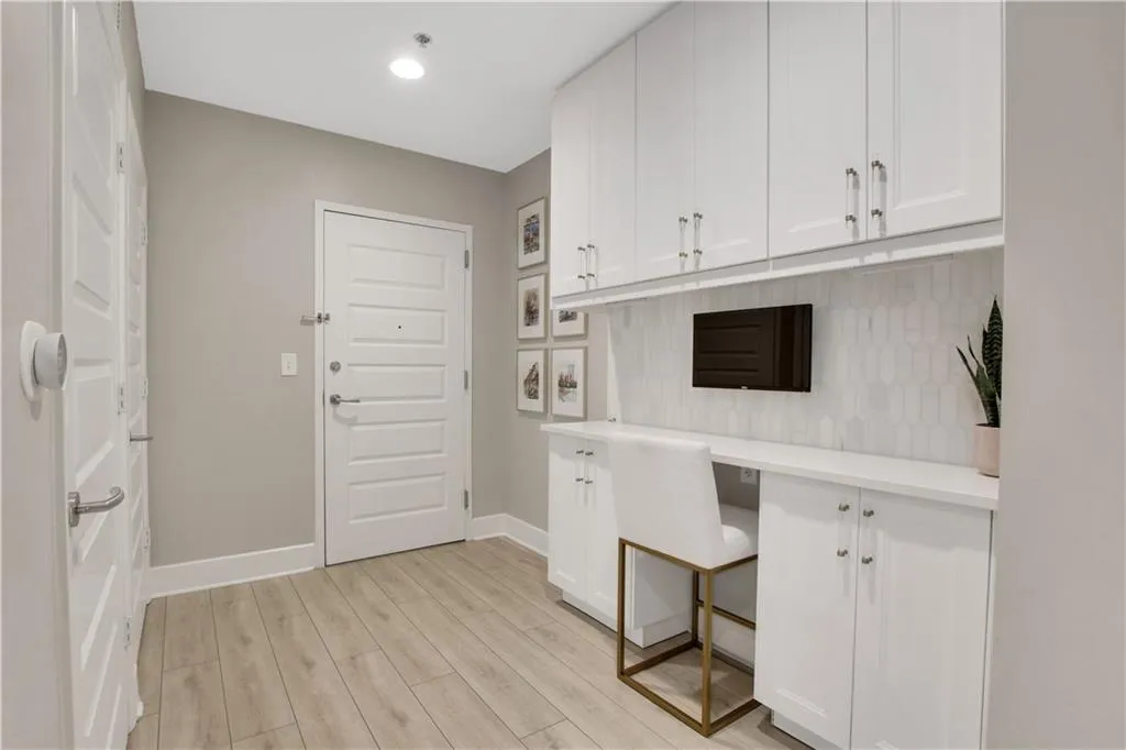 1080 Peachtree Street Ne Unit 1616, Atlanta, Georgia 30309, 1 Bedroom Bedrooms, ,1 BathroomBathrooms,Residential,For Sale,1080 Peachtree Street Ne Unit 1616,7619182