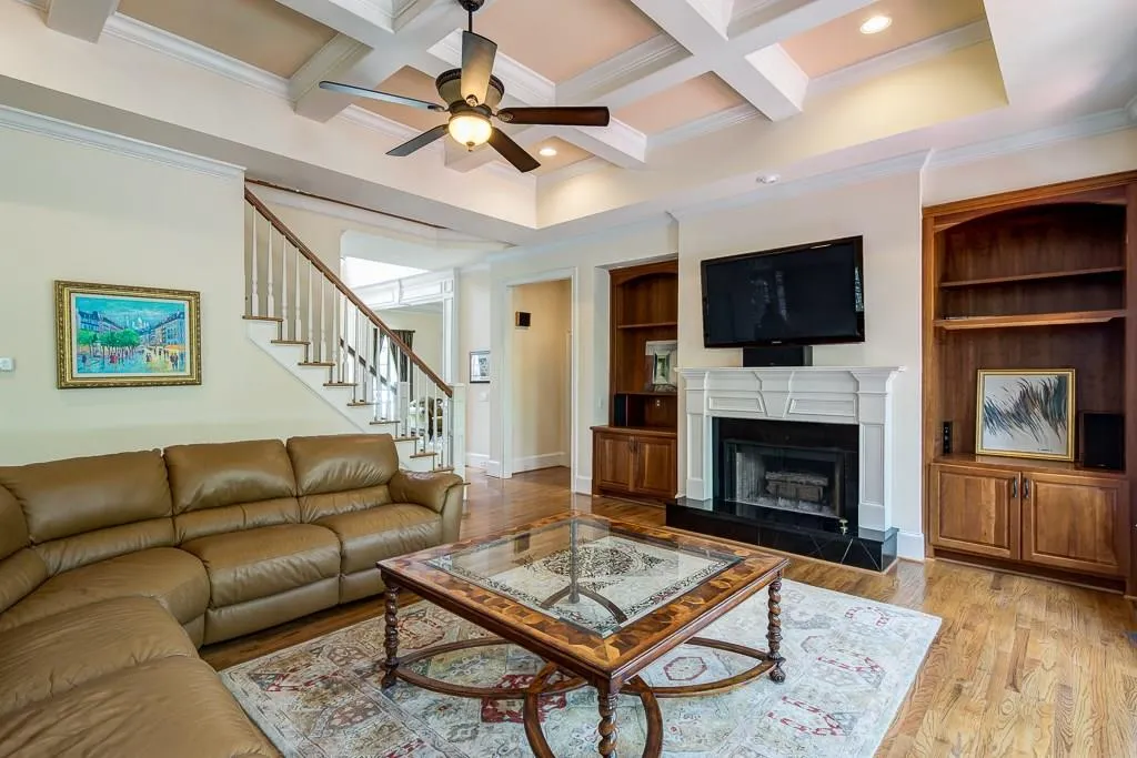 5101 Haven Court, Atlanta, Georgia 30342, 6 Bedrooms Bedrooms, ,5 BathroomsBathrooms,Residential,Sold,5101 Haven Court,5899804