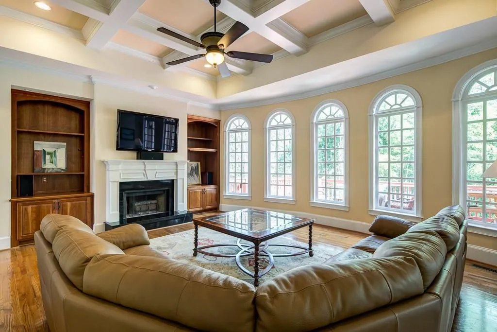 5101 Haven Court, Atlanta, Georgia 30342, 6 Bedrooms Bedrooms, ,5 BathroomsBathrooms,Residential,Sold,5101 Haven Court,5899804