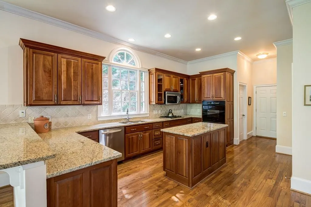 5101 Haven Court, Atlanta, Georgia 30342, 6 Bedrooms Bedrooms, ,5 BathroomsBathrooms,Residential,Sold,5101 Haven Court,5899804