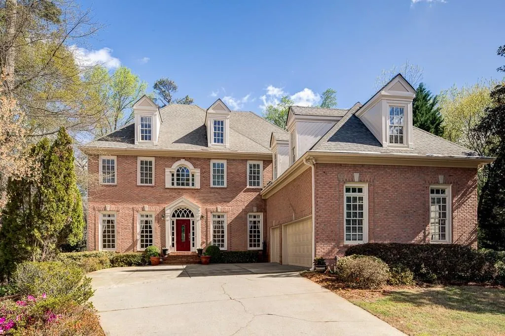 5101 Haven Court, Atlanta, Georgia 30342, 6 Bedrooms Bedrooms, ,5 BathroomsBathrooms,Residential,Sold,5101 Haven Court,5899804