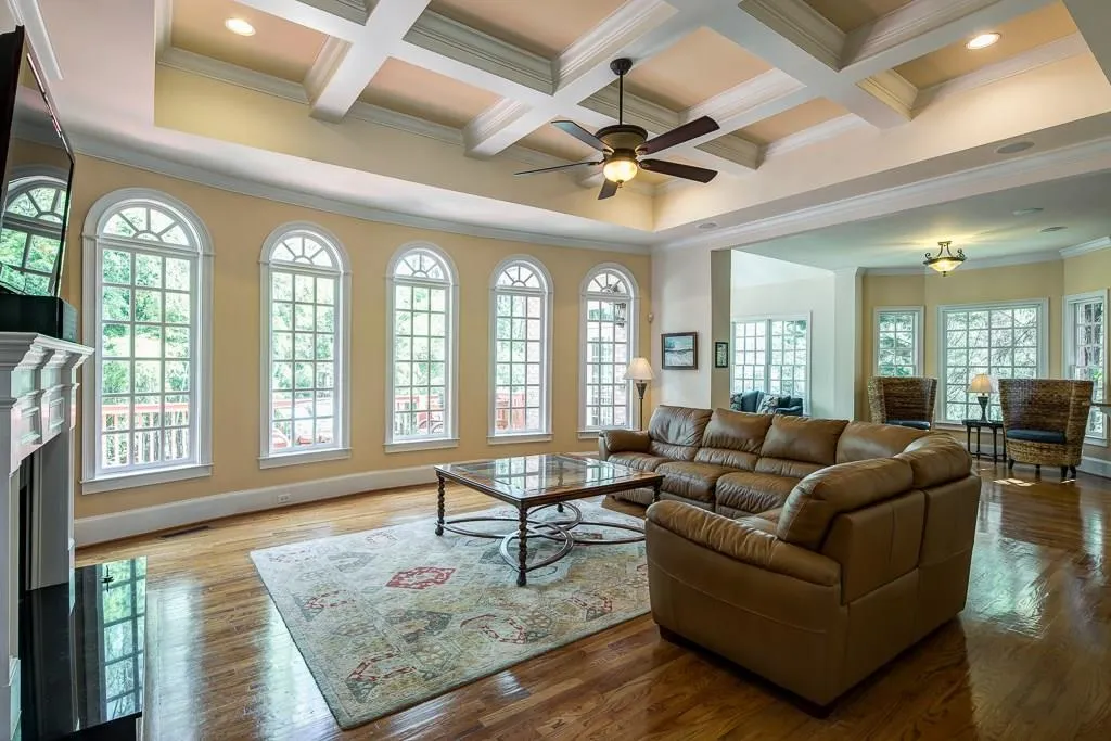 5101 Haven Court, Atlanta, Georgia 30342, 6 Bedrooms Bedrooms, ,5 BathroomsBathrooms,Residential,Sold,5101 Haven Court,5899804