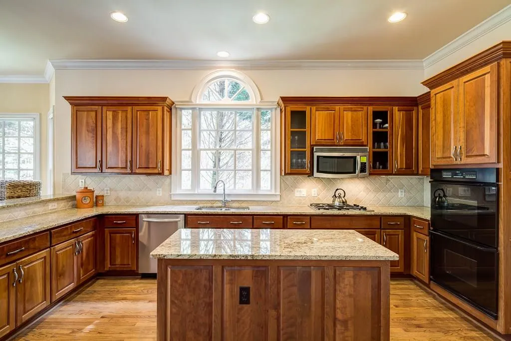 5101 Haven Court, Atlanta, Georgia 30342, 6 Bedrooms Bedrooms, ,5 BathroomsBathrooms,Residential,Sold,5101 Haven Court,5899804