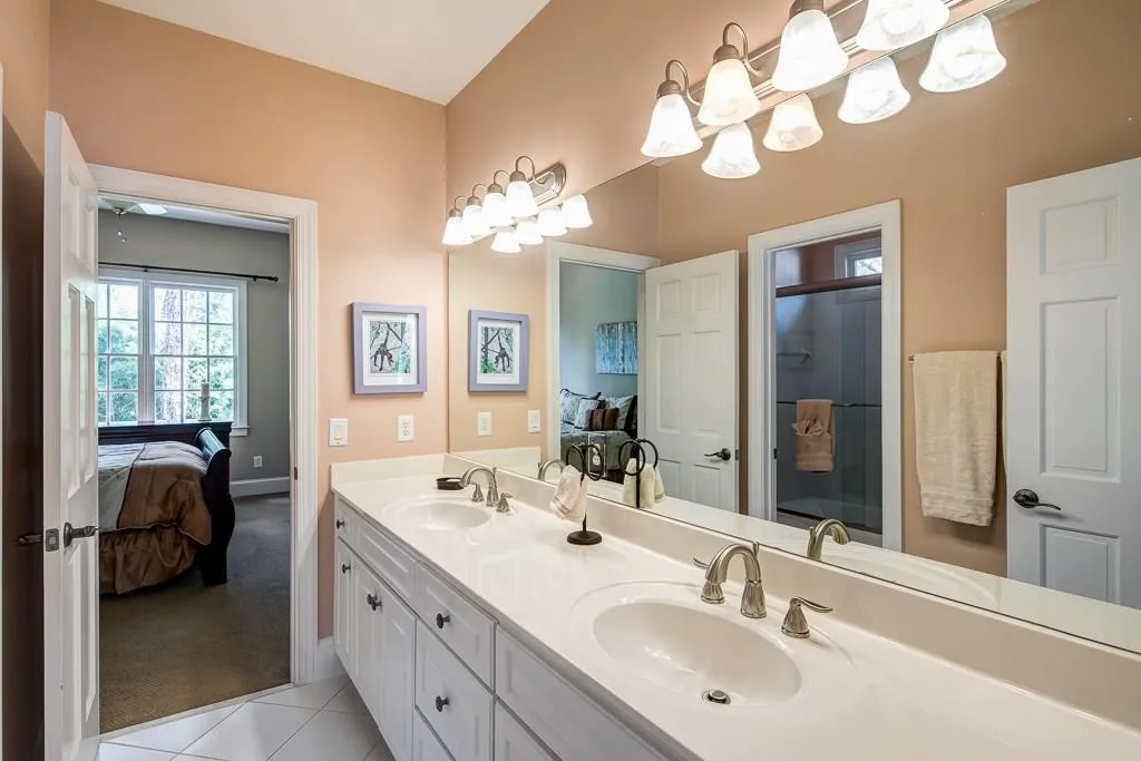 5101 Haven Court, Atlanta, Georgia 30342, 6 Bedrooms Bedrooms, ,5 BathroomsBathrooms,Residential,Sold,5101 Haven Court,5899804