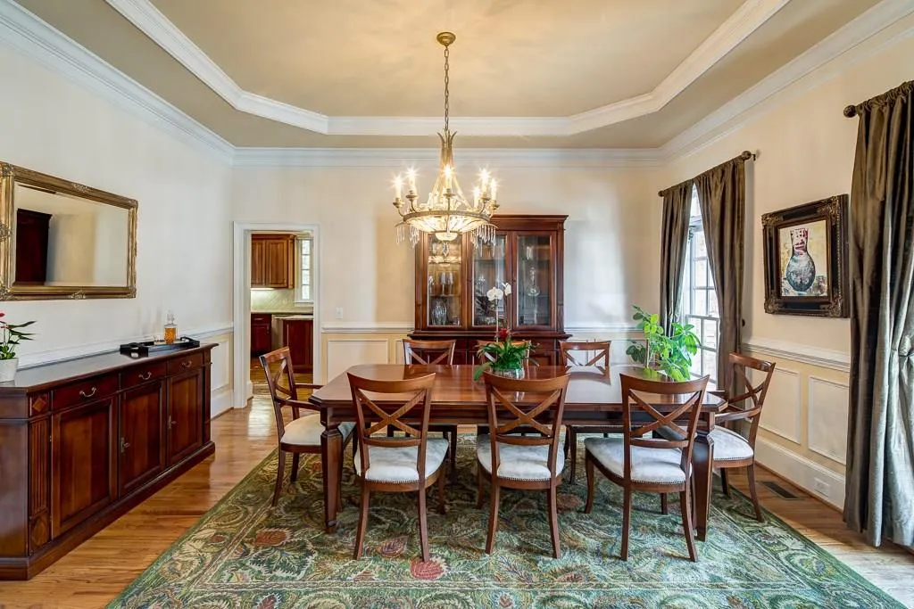 5101 Haven Court, Atlanta, Georgia 30342, 6 Bedrooms Bedrooms, ,5 BathroomsBathrooms,Residential,Sold,5101 Haven Court,5899804