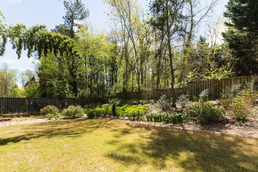 5101 Haven Court, Atlanta, Georgia 30342, 6 Bedrooms Bedrooms, ,5 BathroomsBathrooms,Residential,Sold,5101 Haven Court,5899804