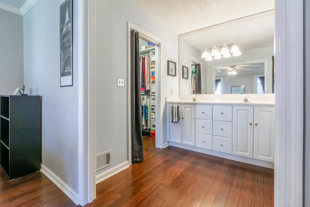 5280 Chemin De Vie, Atlanta, Georgia 30342, 3 Bedrooms Bedrooms, ,2 BathroomsBathrooms,Residential,Sold,5280 Chemin De Vie,6562013