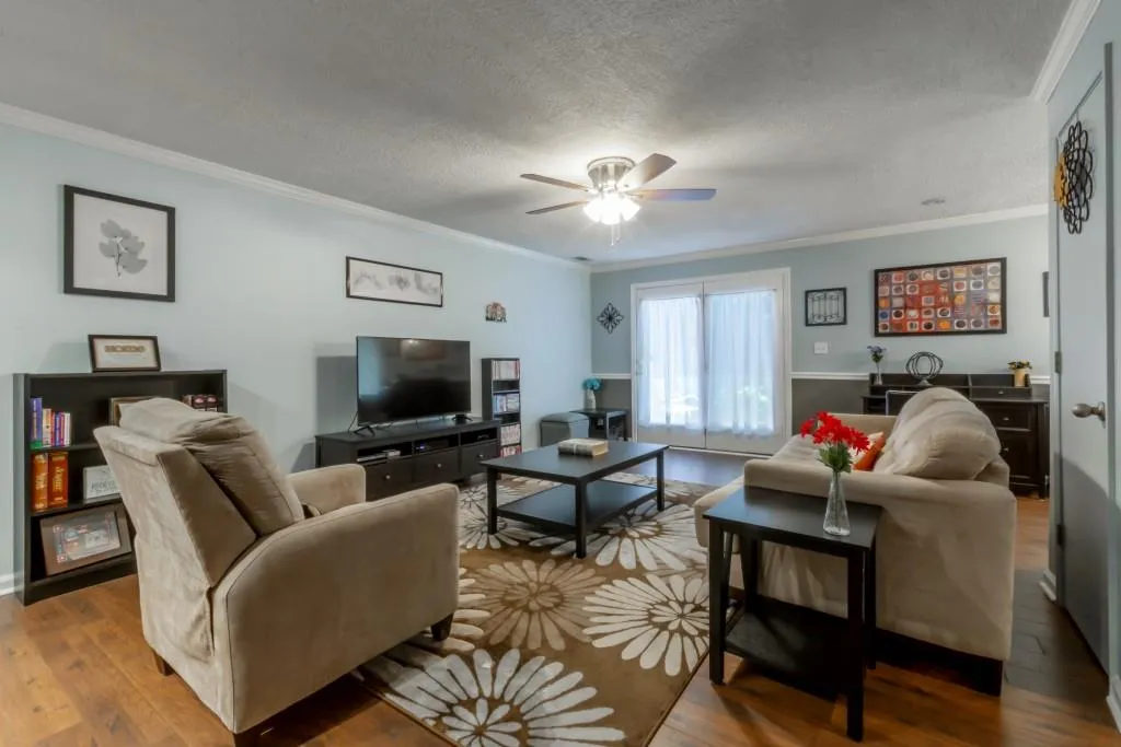 5280 Chemin De Vie, Atlanta, Georgia 30342, 3 Bedrooms Bedrooms, ,2 BathroomsBathrooms,Residential,Sold,5280 Chemin De Vie,6562013