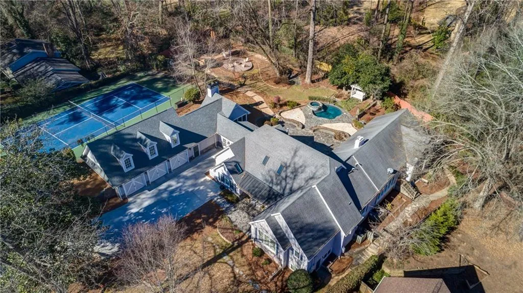 400 Herrington Drive Ne, Atlanta, Georgia 30342, 5 Bedrooms Bedrooms, ,5 BathroomsBathrooms,Residential,Sold,400 Herrington Drive Ne,5964692