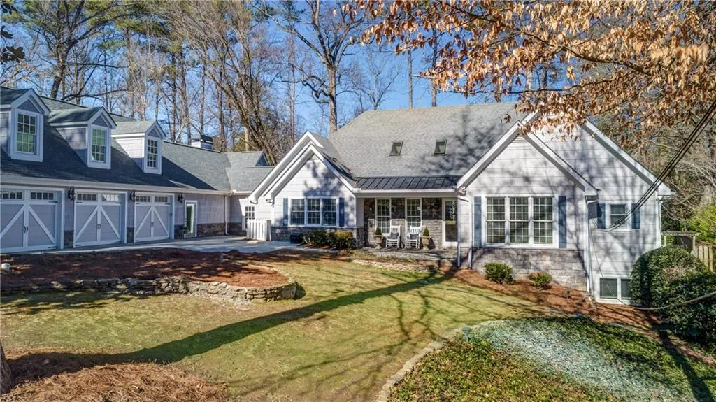 400 Herrington Drive Ne, Atlanta, Georgia 30342, 5 Bedrooms Bedrooms, ,5 BathroomsBathrooms,Residential,Sold,400 Herrington Drive Ne,5964692