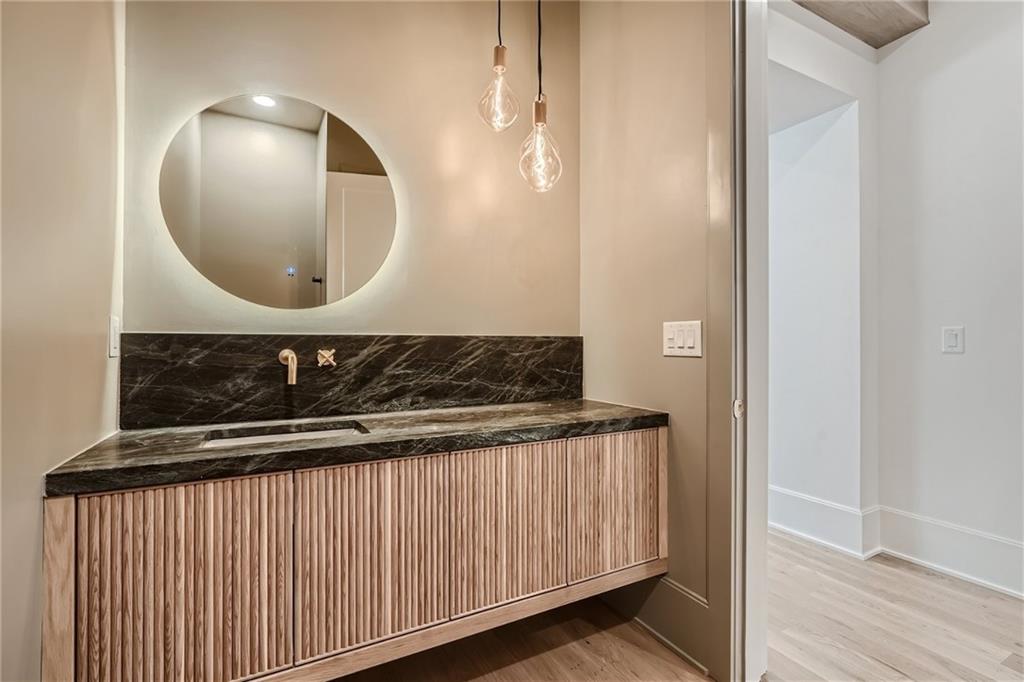 4682 E Conway Drive NW, Atlanta, Georgia 30327, 6 Bedrooms Bedrooms, ,6 BathroomsBathrooms,Residential,Sold,4682 E Conway Drive NW,7306043