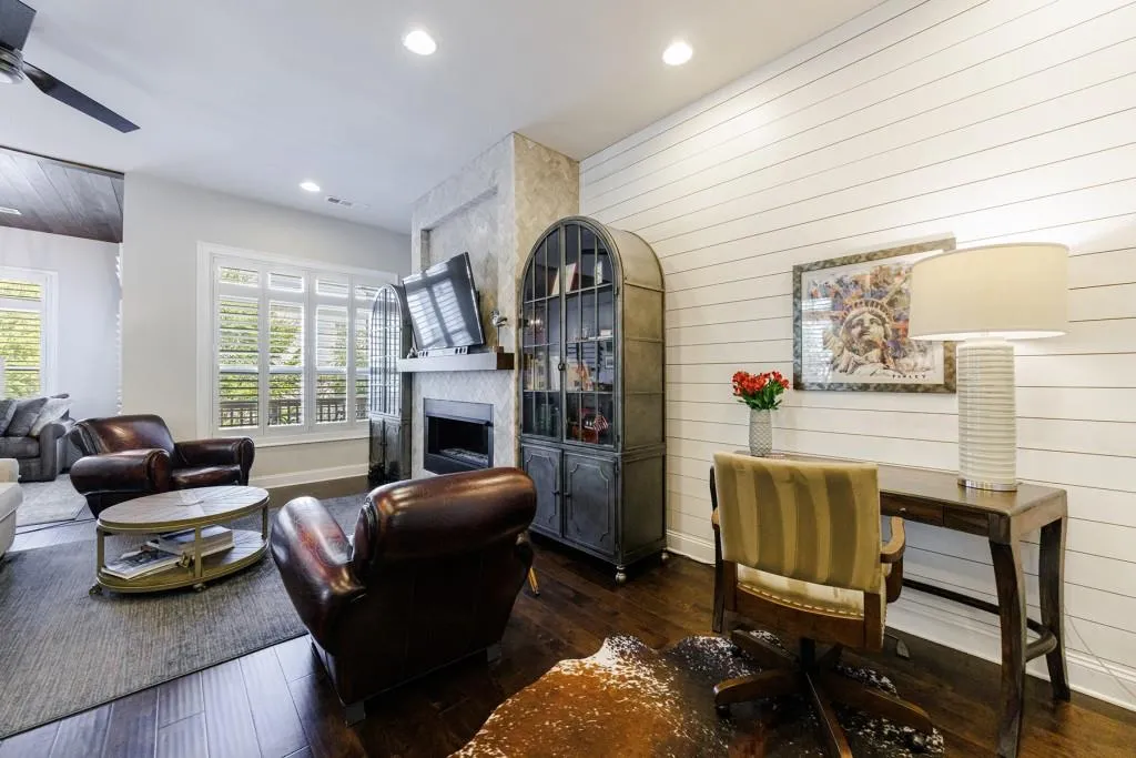 4151 Township Parkway, Atlanta, Georgia 30342, 3 Bedrooms Bedrooms, ,3 BathroomsBathrooms,Residential,Sold,4151 Township Parkway,7444012