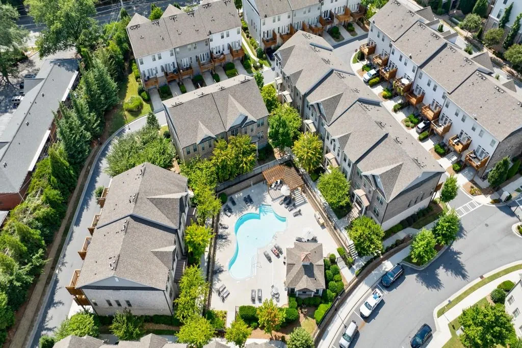 4151 Township Parkway, Atlanta, Georgia 30342, 3 Bedrooms Bedrooms, ,3 BathroomsBathrooms,Residential,Sold,4151 Township Parkway,7444012