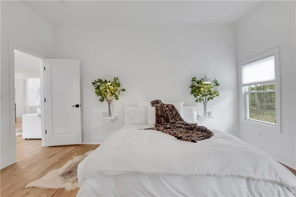 875 Center Hill Avenue Nw, Atlanta, Georgia 30318, 3 Bedrooms Bedrooms, ,2 BathroomsBathrooms,Residential,For Sale,875 Center Hill Avenue Nw,7536245
