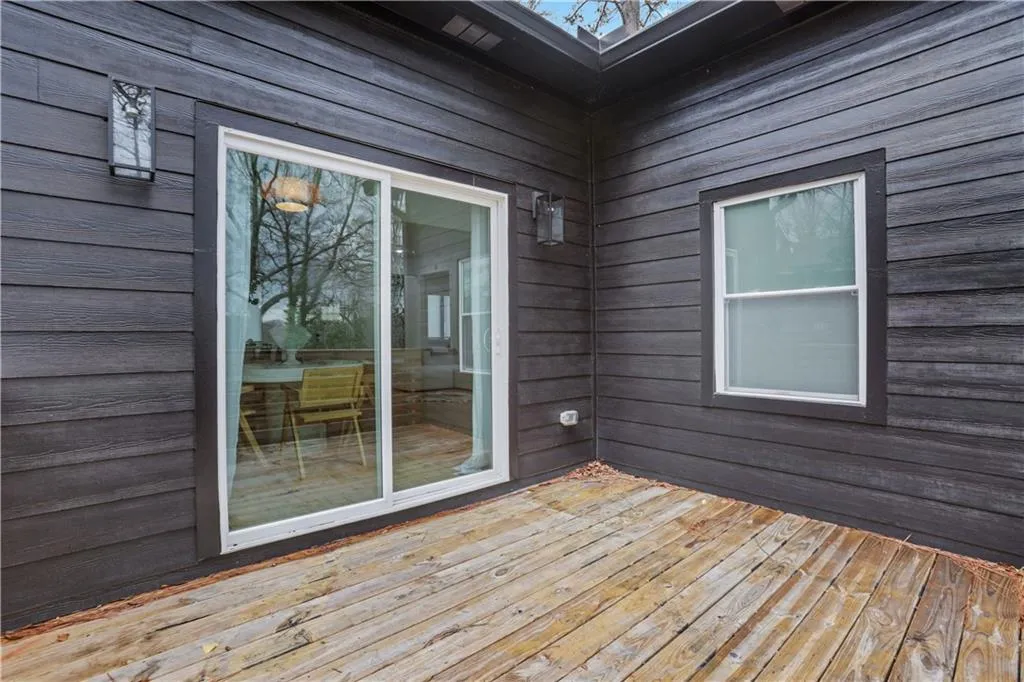 875 Center Hill Avenue Nw, Atlanta, Georgia 30318, 3 Bedrooms Bedrooms, ,2 BathroomsBathrooms,Residential,For Sale,875 Center Hill Avenue Nw,7536245
