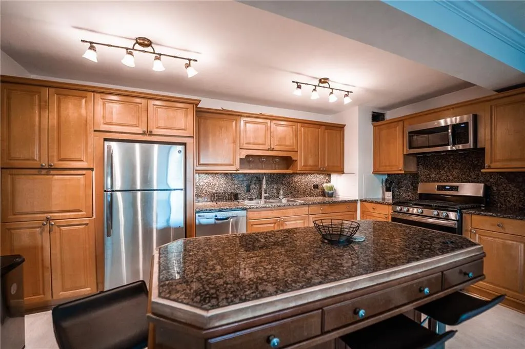 620 Peachtree Street Ne Unit 1205, Atlanta, Georgia 30308, 3 Bedrooms Bedrooms, ,2 BathroomsBathrooms,Residential,Sold,620 Peachtree Street Ne Unit 1205,7003954