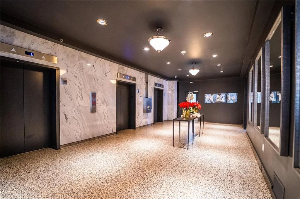 620 Peachtree Street Ne Unit 1205, Atlanta, Georgia 30308, 3 Bedrooms Bedrooms, ,2 BathroomsBathrooms,Residential,Sold,620 Peachtree Street Ne Unit 1205,7003954