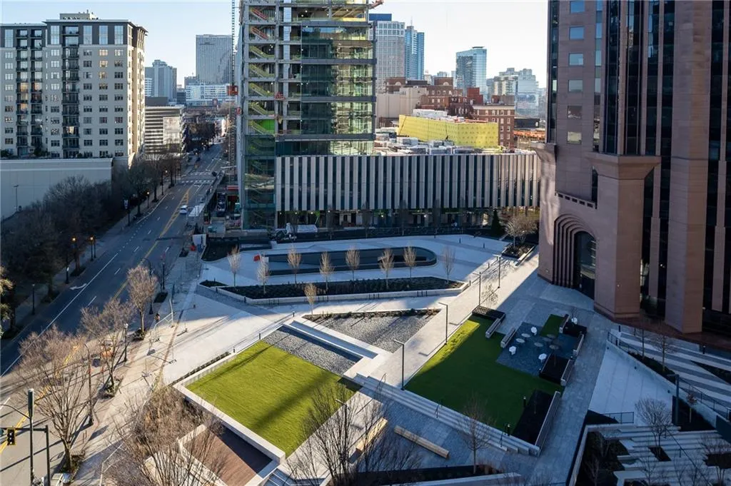 620 Peachtree Street Ne Unit 1205, Atlanta, Georgia 30308, 3 Bedrooms Bedrooms, ,2 BathroomsBathrooms,Residential,Sold,620 Peachtree Street Ne Unit 1205,7003954